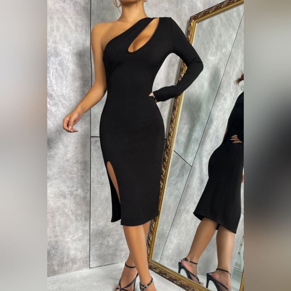 Sexy black dress. Size S